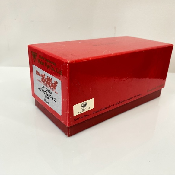 Make Up LSJ 1:43 Scale Alfa Romeo R.Z. Silver 1992 Japan Very Nice Condition. - Picture 8 of 14